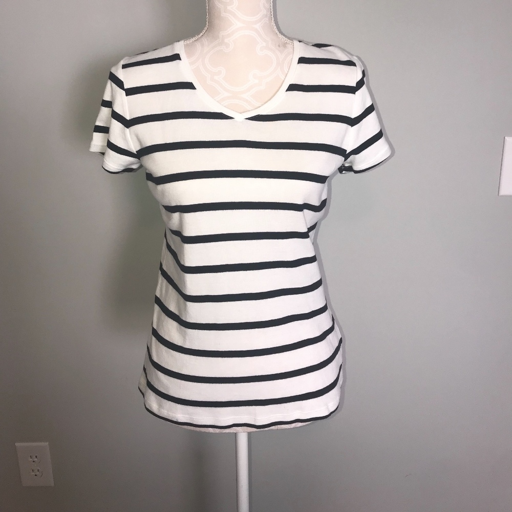Croft and Barrow striped classic tee size xs